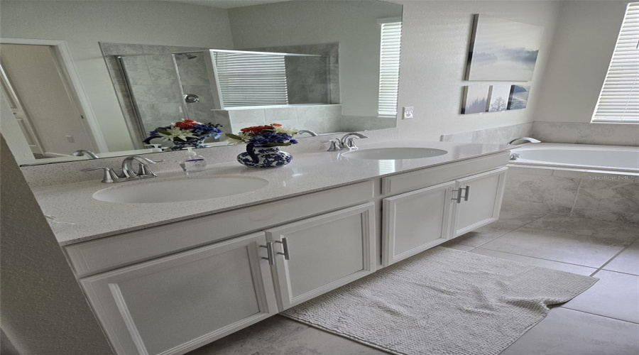 DAVENPORT, Florida 33896, 3 Bedrooms Bedrooms, ,2 BathroomsBathrooms,Residential,For Sale,DROP,0,MFRS5150367