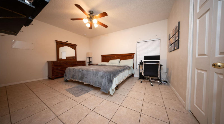 KISSIMMEE, Florida 34747, 6 Bedrooms Bedrooms, ,5 BathroomsBathrooms,Residential,For Sale,ACADIA ESTATES,0,MFRS5150553