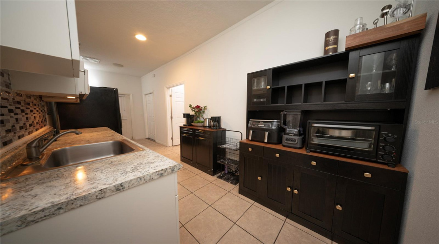 KISSIMMEE, Florida 34747, 6 Bedrooms Bedrooms, ,5 BathroomsBathrooms,Residential,For Sale,ACADIA ESTATES,0,MFRS5150553