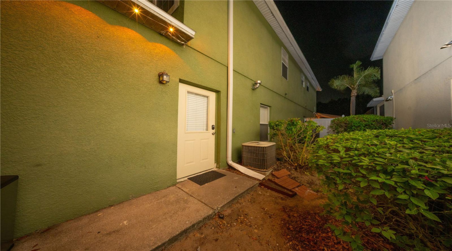 KISSIMMEE, Florida 34747, 6 Bedrooms Bedrooms, ,5 BathroomsBathrooms,Residential,For Sale,ACADIA ESTATES,0,MFRS5150553