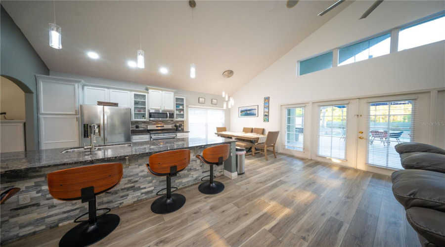 KISSIMMEE, Florida 34747, 6 Bedrooms Bedrooms, ,5 BathroomsBathrooms,Residential,For Sale,ACADIA ESTATES,0,MFRS5150553