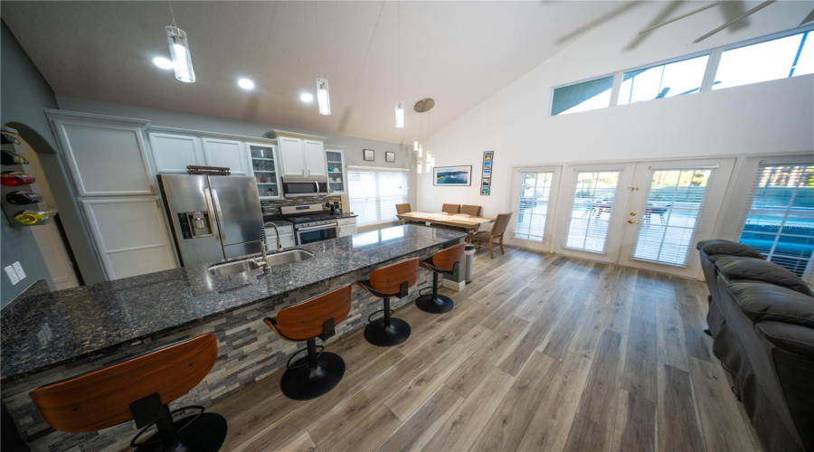 KISSIMMEE, Florida 34747, 6 Bedrooms Bedrooms, ,5 BathroomsBathrooms,Residential,For Sale,ACADIA ESTATES,0,MFRS5150553