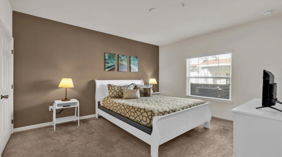 KISSIMMEE, Florida 34747, 4 Bedrooms Bedrooms, ,3 BathroomsBathrooms,Residential,For Sale,GOLD,0,MFRO6410198