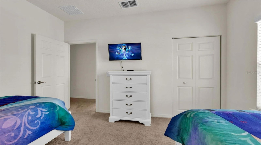 KISSIMMEE, Florida 34747, 4 Bedrooms Bedrooms, ,3 BathroomsBathrooms,Residential,For Sale,GOLD,0,MFRO6410198