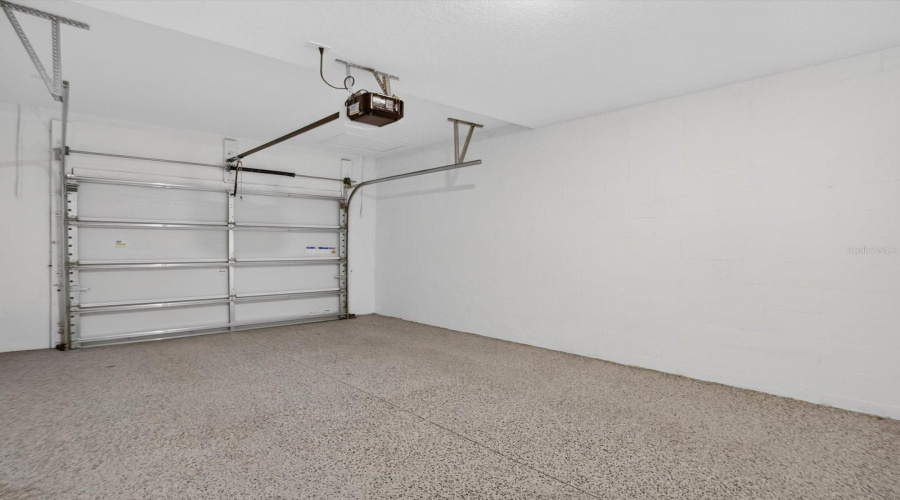 DAVENPORT, Florida 33896, 3 Bedrooms Bedrooms, ,2 BathroomsBathrooms,Residential,For Sale,SPLASH SHOT PLACE,0,MFRO6410663