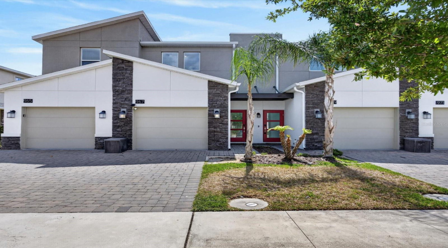 DAVENPORT, Florida 33896, 3 Bedrooms Bedrooms, ,2 BathroomsBathrooms,Residential,For Sale,SPLASH SHOT PLACE,0,MFRO6410663