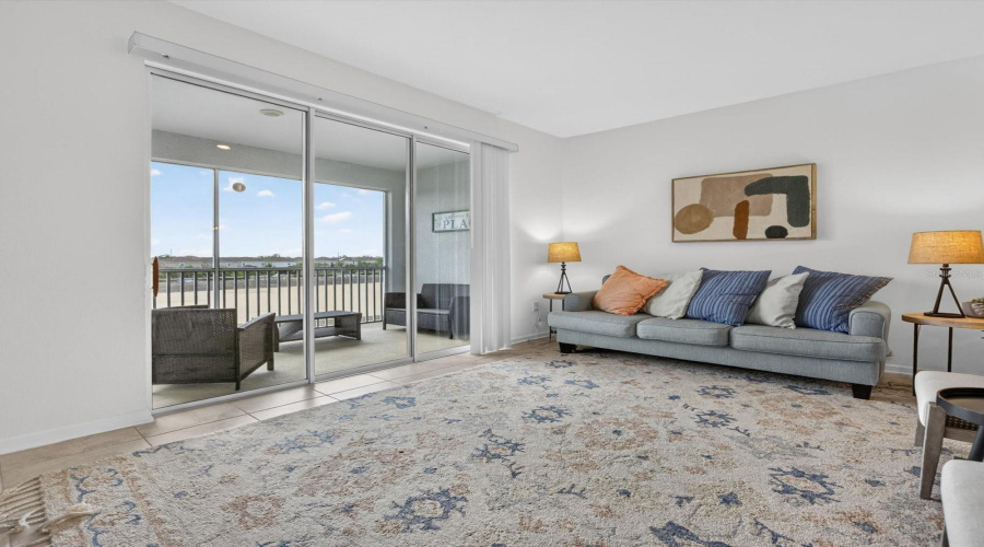 DAVENPORT, Florida 33896, 3 Bedrooms Bedrooms, ,2 BathroomsBathrooms,Residential,For Sale,SPLASH SHOT PLACE,0,MFRO6410663
