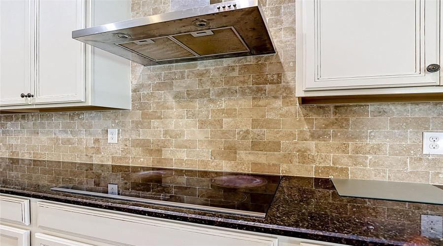KISSIMMEE, Florida 34746, 4 Bedrooms Bedrooms, ,2 BathroomsBathrooms,Residential,For Sale,RIVERGLEN,0,MFRO6410691