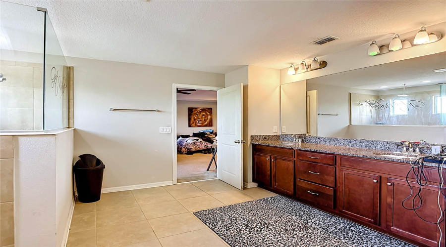KISSIMMEE, Florida 34746, 4 Bedrooms Bedrooms, ,2 BathroomsBathrooms,Residential,For Sale,RIVERGLEN,0,MFRO6410691