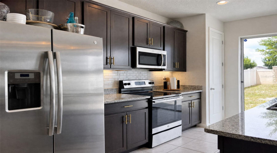 DAVENPORT, Florida 33837, 3 Bedrooms Bedrooms, ,2 BathroomsBathrooms,Residential,For Sale,BUCHANNAN,0,MFRO6410662