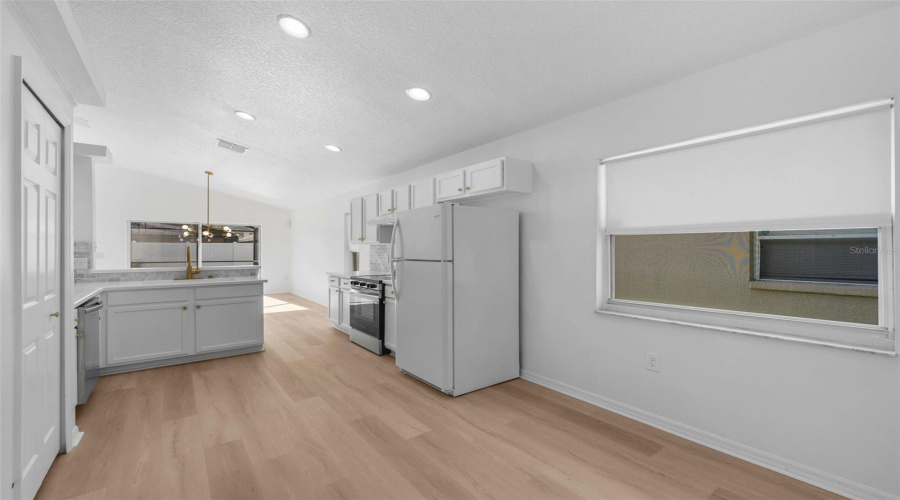 KISSIMMEE, Florida 34746, 4 Bedrooms Bedrooms, ,2 BathroomsBathrooms,Residential,For Sale,KEPPEL,0,MFRO6410160