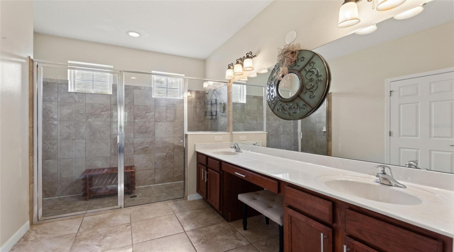 Primary bath