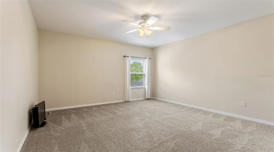 DAVENPORT, Florida 33837, 5 Bedrooms Bedrooms, ,5 BathroomsBathrooms,Residential,For Sale,YELLOW SNAPDRAGON,0,MFRG5106877