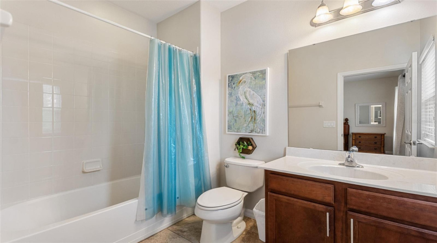 En-suite bathroom