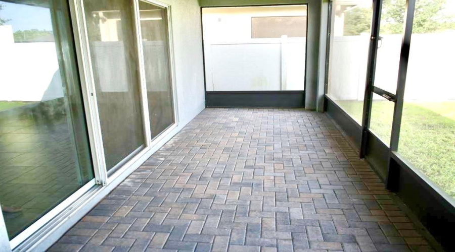 KISSIMMEE, Florida 34746, 3 Bedrooms Bedrooms, ,2 BathroomsBathrooms,Residential,For Sale,LAKE RUSSELL,0,MFRO6410072
