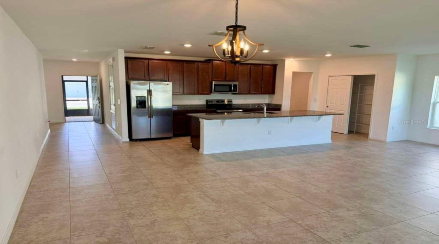 KISSIMMEE, Florida 34746, 3 Bedrooms Bedrooms, ,2 BathroomsBathrooms,Residential,For Sale,LAKE RUSSELL,0,MFRO6410072