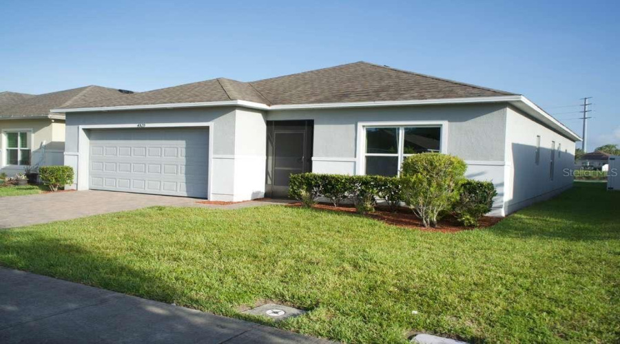 KISSIMMEE, Florida 34746, 3 Bedrooms Bedrooms, ,2 BathroomsBathrooms,Residential,For Sale,LAKE RUSSELL,0,MFRO6410072