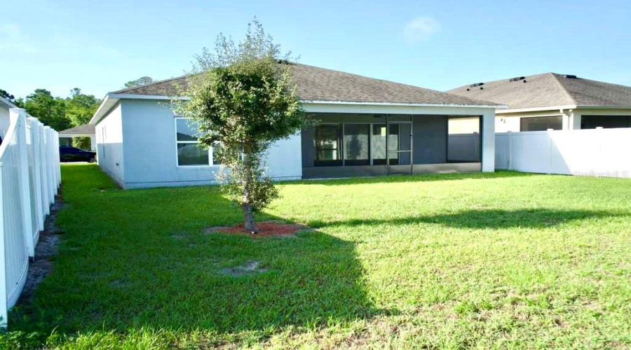 KISSIMMEE, Florida 34746, 3 Bedrooms Bedrooms, ,2 BathroomsBathrooms,Residential,For Sale,LAKE RUSSELL,0,MFRO6410072