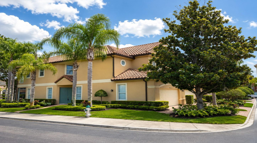 ORLANDO, Florida 32836, 3 Bedrooms Bedrooms, ,2 BathroomsBathrooms,Residential,For Sale,THE ESPLANADE,0,MFRO6410736