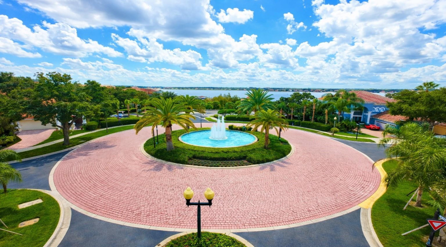 ORLANDO, Florida 32836, 3 Bedrooms Bedrooms, ,2 BathroomsBathrooms,Residential,For Sale,THE ESPLANADE,0,MFRO6410736