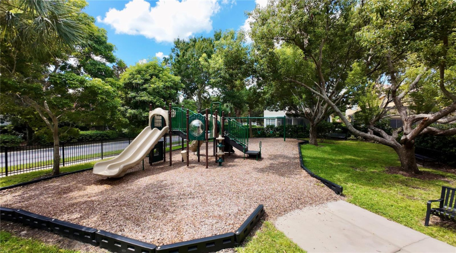 ORLANDO, Florida 32836, 3 Bedrooms Bedrooms, ,2 BathroomsBathrooms,Residential,For Sale,THE ESPLANADE,0,MFRO6410736