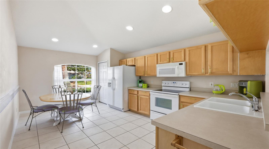 DAVENPORT, Florida 33897, 3 Bedrooms Bedrooms, ,2 BathroomsBathrooms,Residential,For Sale,TROON,0,MFRO6402595