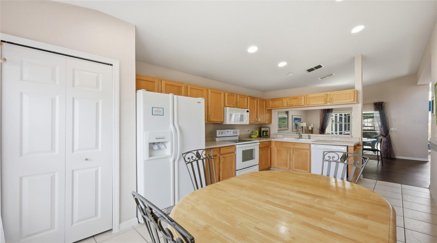 DAVENPORT, Florida 33897, 3 Bedrooms Bedrooms, ,2 BathroomsBathrooms,Residential,For Sale,TROON,0,MFRO6402595