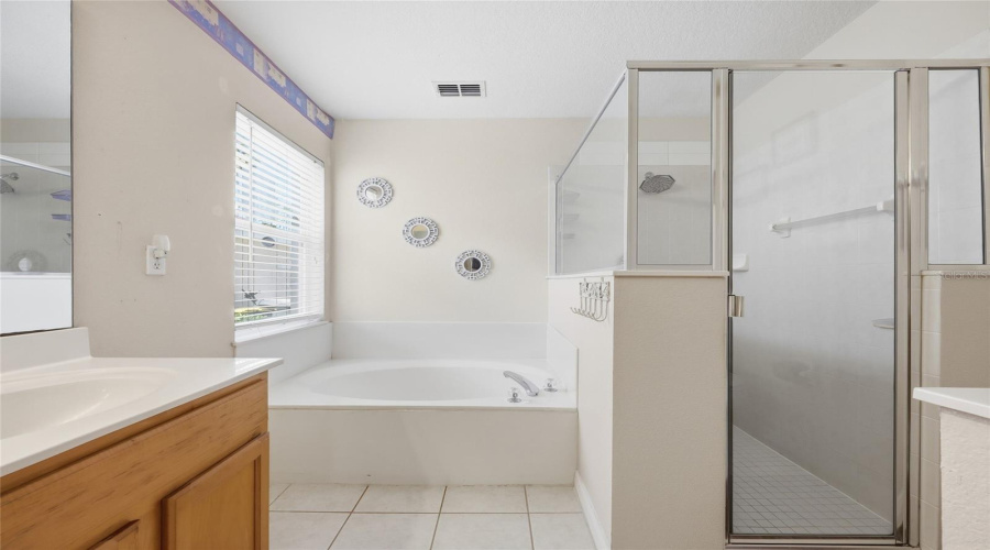 DAVENPORT, Florida 33897, 3 Bedrooms Bedrooms, ,2 BathroomsBathrooms,Residential,For Sale,TROON,0,MFRO6402595