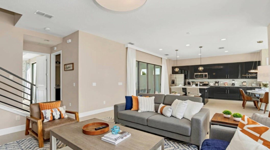 DAVENPORT, Florida 33896, 5 Bedrooms Bedrooms, ,4 BathroomsBathrooms,Residential,For Sale,VILLA DOMANI,0,MFRO6407706