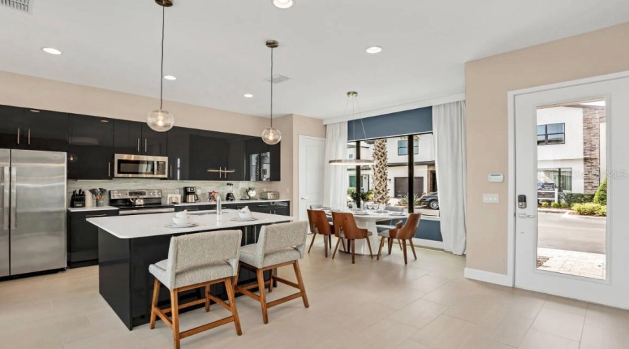 DAVENPORT, Florida 33896, 5 Bedrooms Bedrooms, ,4 BathroomsBathrooms,Residential,For Sale,VILLA DOMANI,0,MFRO6407706