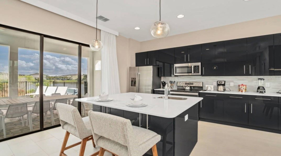 DAVENPORT, Florida 33896, 5 Bedrooms Bedrooms, ,4 BathroomsBathrooms,Residential,For Sale,VILLA DOMANI,0,MFRO6407706