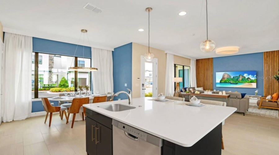 DAVENPORT, Florida 33896, 5 Bedrooms Bedrooms, ,4 BathroomsBathrooms,Residential,For Sale,VILLA DOMANI,0,MFRO6407706