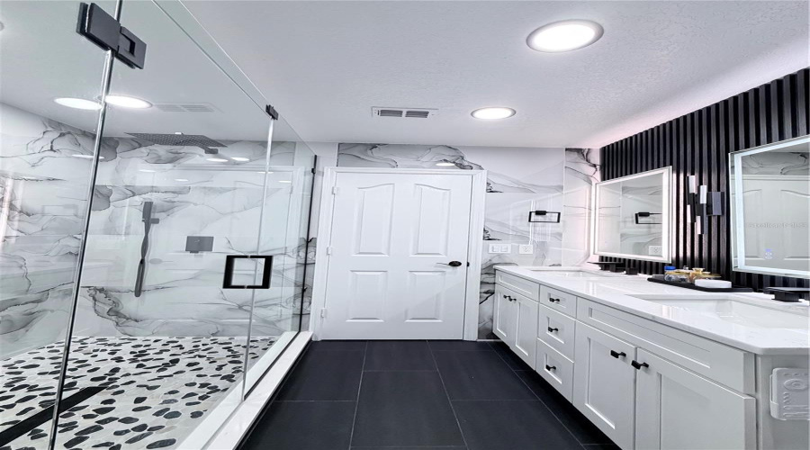 ORLANDO, Florida 32836, 4 Bedrooms Bedrooms, ,2 BathroomsBathrooms,Residential,For Sale,TATARA,0,MFRO6408450