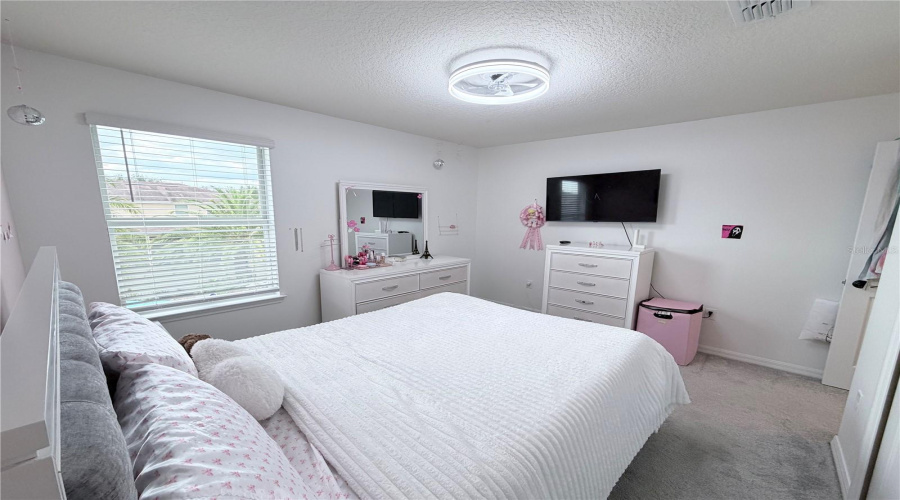 ORLANDO, Florida 32836, 4 Bedrooms Bedrooms, ,2 BathroomsBathrooms,Residential,For Sale,TATARA,0,MFRO6408450