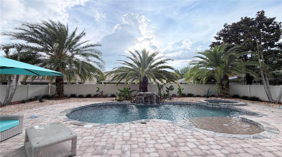 ORLANDO, Florida 32836, 4 Bedrooms Bedrooms, ,2 BathroomsBathrooms,Residential,For Sale,TATARA,0,MFRO6408450