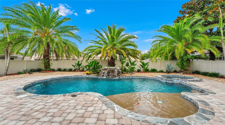 ORLANDO, Florida 32836, 4 Bedrooms Bedrooms, ,2 BathroomsBathrooms,Residential,For Sale,TATARA,0,MFRO6408450