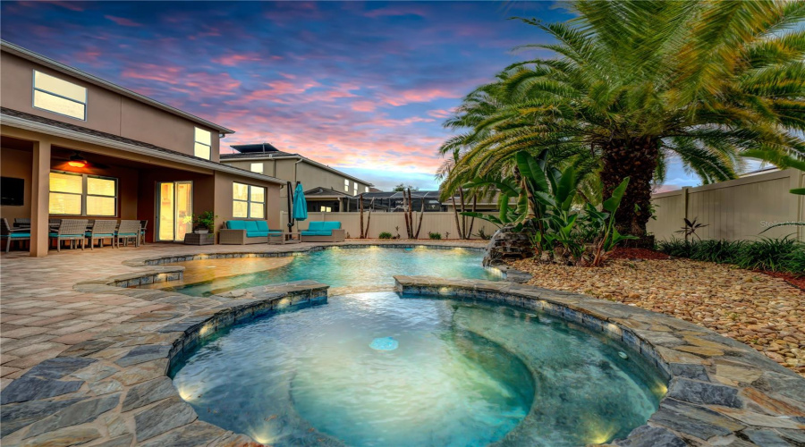 ORLANDO, Florida 32836, 4 Bedrooms Bedrooms, ,2 BathroomsBathrooms,Residential,For Sale,TATARA,0,MFRO6408450