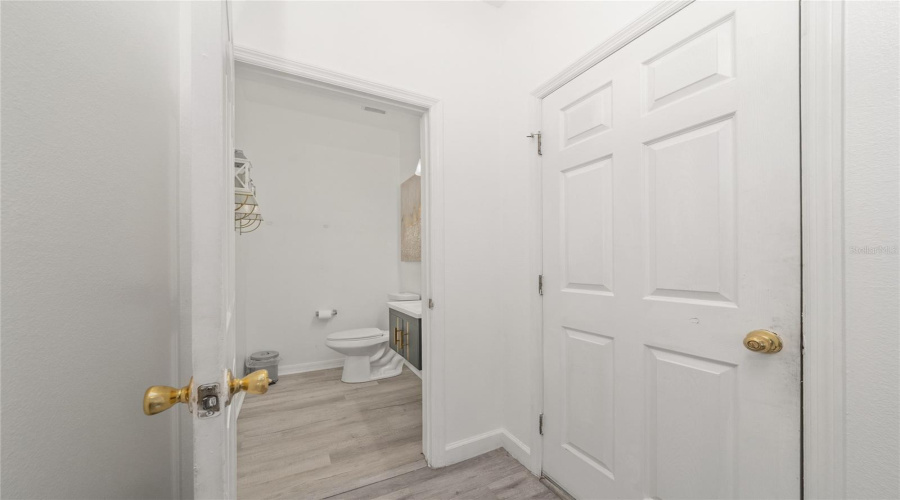 DAVENPORT, Florida 33897, 5 Bedrooms Bedrooms, ,3 BathroomsBathrooms,Residential,For Sale,BACOPA PASS,0,MFRS5150065