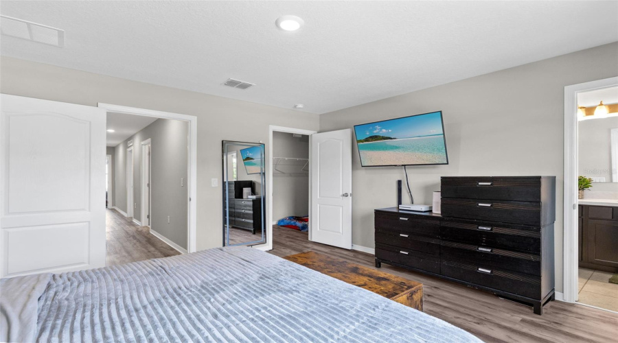 KISSIMMEE, Florida 34746, 3 Bedrooms Bedrooms, ,2 BathroomsBathrooms,Residential,For Sale,CORAL CASTLE,0,MFRO6396952