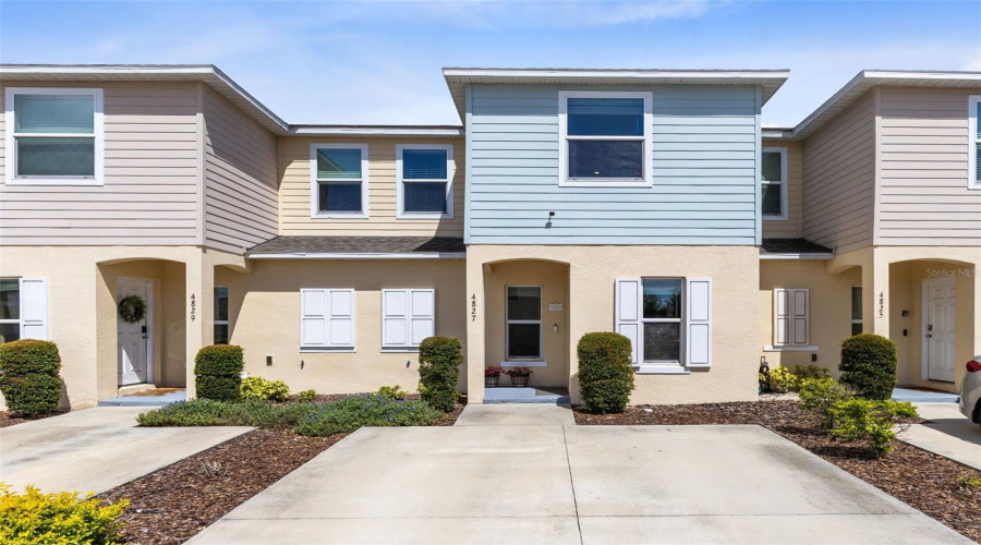 KISSIMMEE, Florida 34746, 3 Bedrooms Bedrooms, ,2 BathroomsBathrooms,Residential,For Sale,CORAL CASTLE,0,MFRO6396952