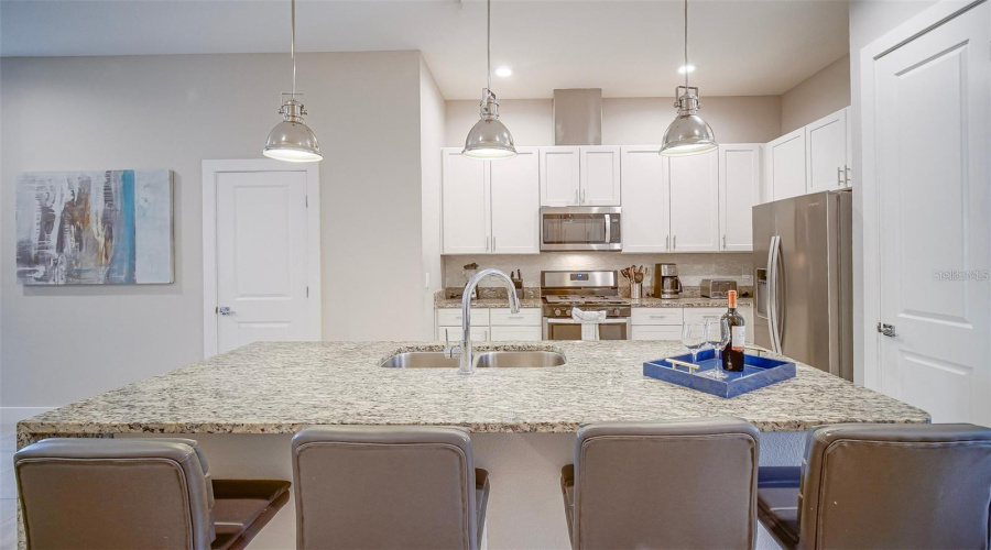 KISSIMMEE, Florida 34747, 4 Bedrooms Bedrooms, ,4 BathroomsBathrooms,Residential,For Sale,SUNNY DREAMS,0,MFRO6410894