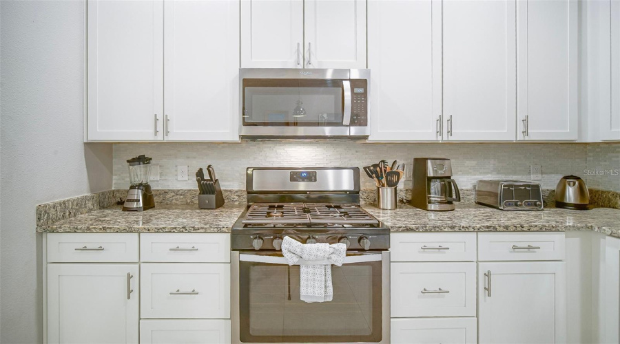 KISSIMMEE, Florida 34747, 4 Bedrooms Bedrooms, ,4 BathroomsBathrooms,Residential,For Sale,SUNNY DREAMS,0,MFRO6410894