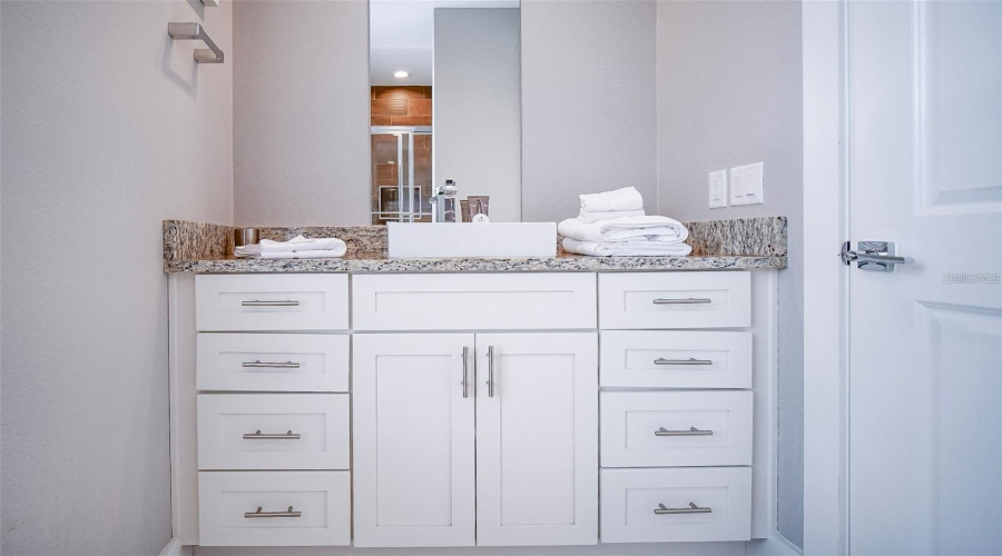 KISSIMMEE, Florida 34747, 4 Bedrooms Bedrooms, ,4 BathroomsBathrooms,Residential,For Sale,SUNNY DREAMS,0,MFRO6410894