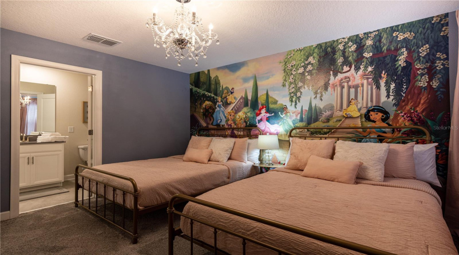 DAVENPORT, Florida 33896, 7 Bedrooms Bedrooms, ,5 BathroomsBathrooms,Residential,For Sale,DROP SHOT,0,MFRO6408621