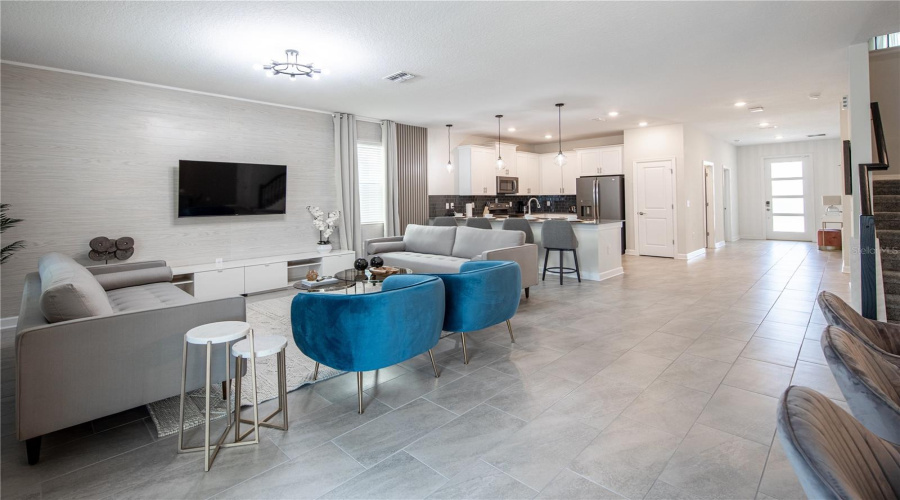DAVENPORT, Florida 33896, 7 Bedrooms Bedrooms, ,5 BathroomsBathrooms,Residential,For Sale,DROP SHOT,0,MFRO6408621