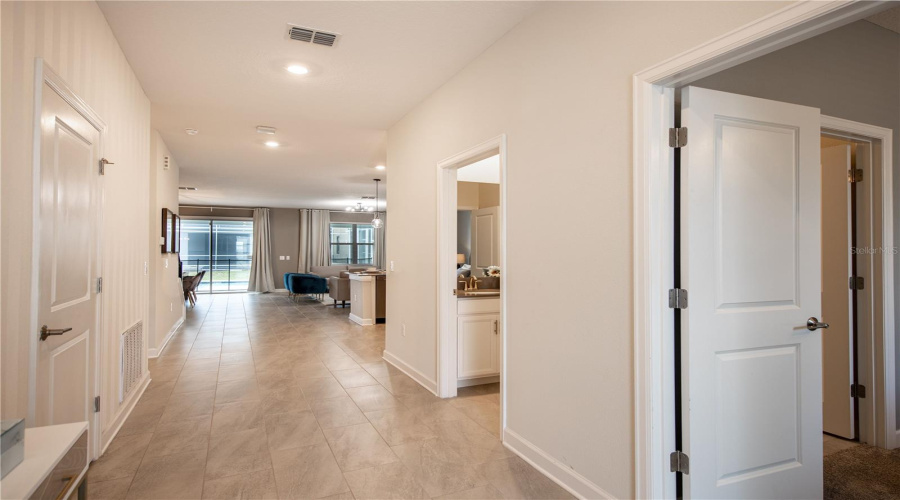 DAVENPORT, Florida 33896, 7 Bedrooms Bedrooms, ,5 BathroomsBathrooms,Residential,For Sale,DROP SHOT,0,MFRO6408621