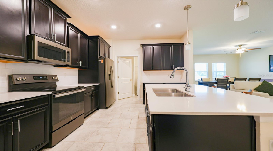 KISSIMMEE, Florida 34746, 4 Bedrooms Bedrooms, ,3 BathroomsBathrooms,Residential,For Sale,VERDE VALLEY,0,MFRO6410175