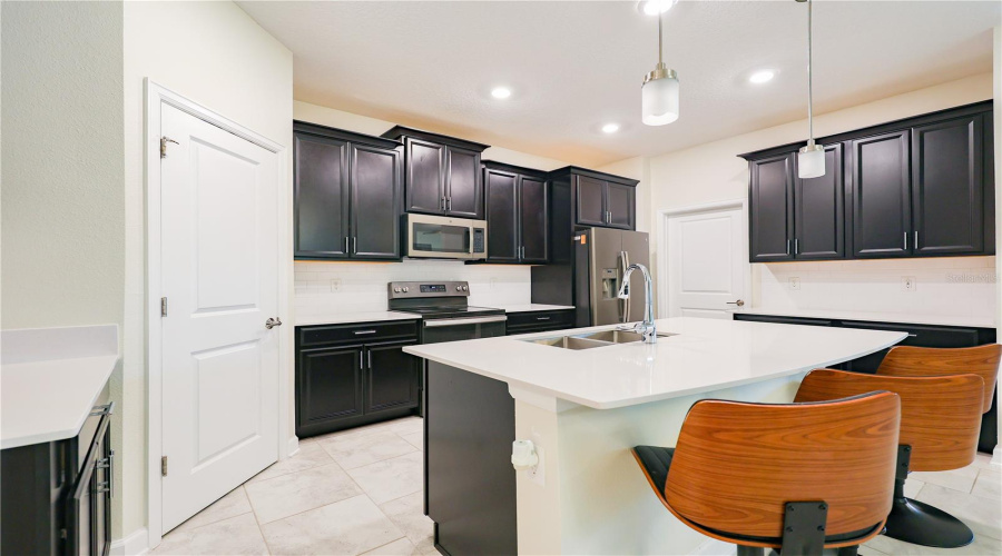 KISSIMMEE, Florida 34746, 4 Bedrooms Bedrooms, ,3 BathroomsBathrooms,Residential,For Sale,VERDE VALLEY,0,MFRO6410175