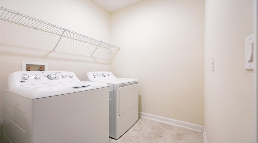 KISSIMMEE, Florida 34746, 4 Bedrooms Bedrooms, ,3 BathroomsBathrooms,Residential,For Sale,VERDE VALLEY,0,MFRO6410175