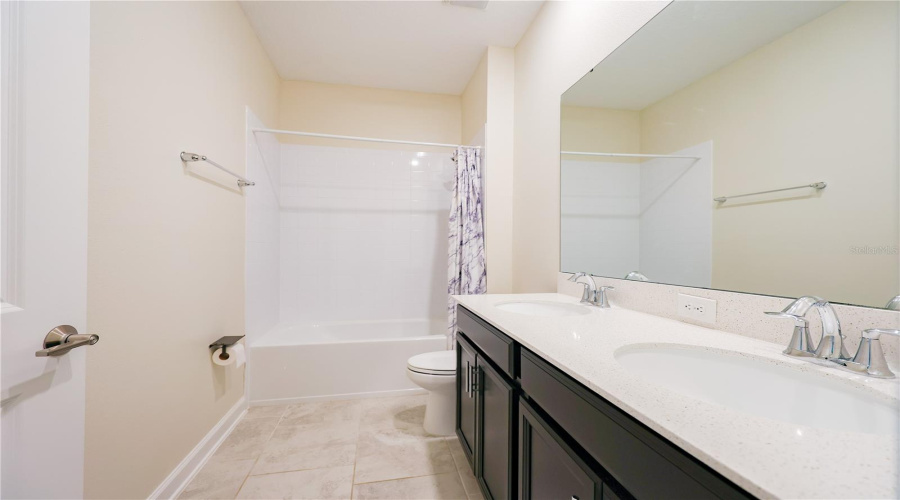 KISSIMMEE, Florida 34746, 4 Bedrooms Bedrooms, ,3 BathroomsBathrooms,Residential,For Sale,VERDE VALLEY,0,MFRO6410175